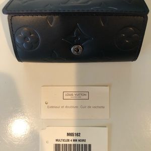 Louis Vuitton Multicles 4 M65162 Key Case - Black